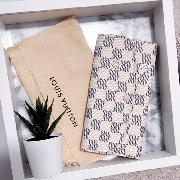 Louis Vuitton Handbags - Louis Vuitton Emilie Wallet